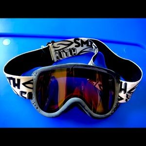 Kids Smith ski goggles